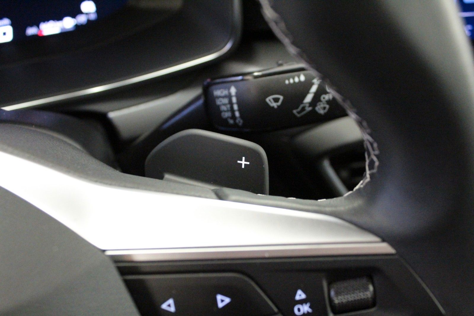 Fahrzeugabbildung SEAT Leon Sportstourer 1.5 Style DSG Automatik