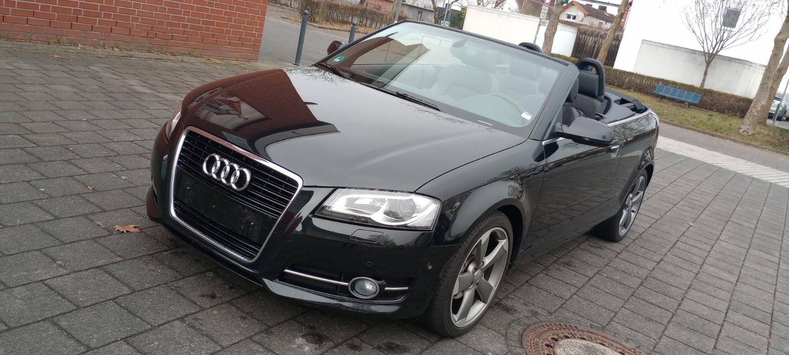Audi A3 Cabrio 1HD Auto Alcant Navi 18Zoll Scheckheft