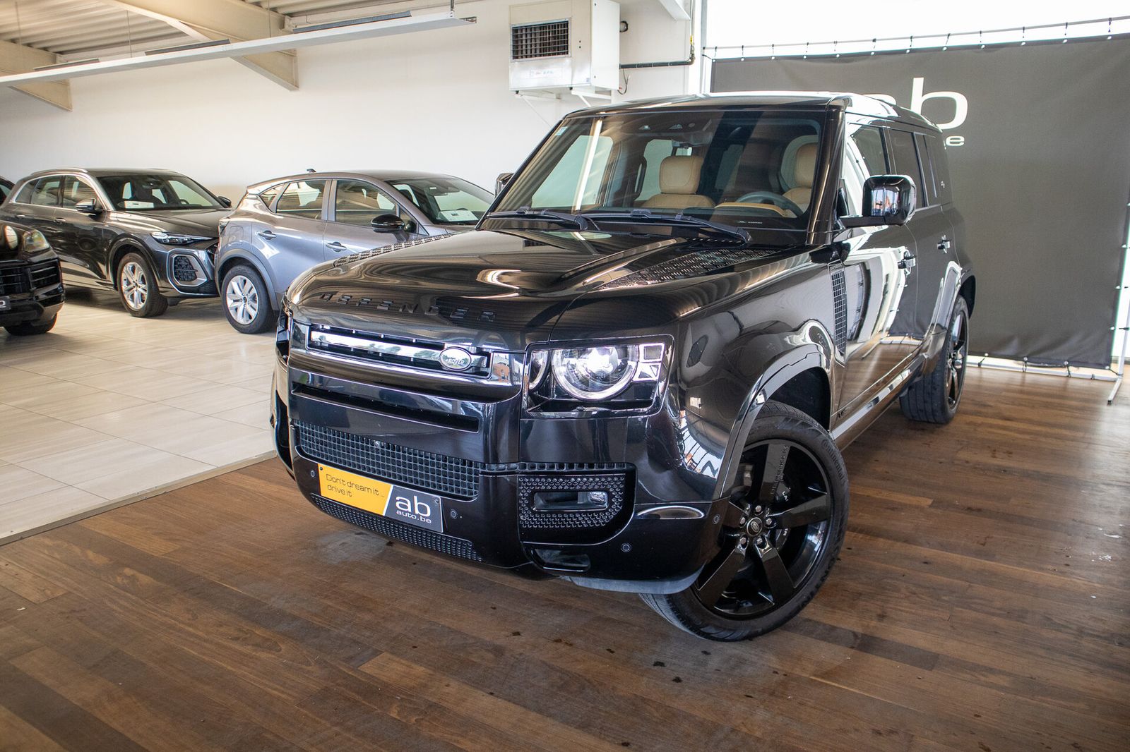 Land Rover Defender 110 V8 P525, PANO, MERIDAN, 360°, LUCHT imagem 2