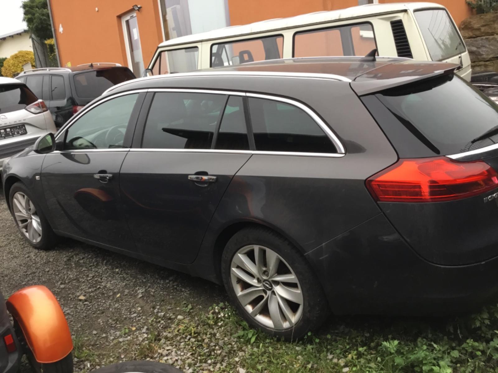 Opel Insignia 2013 — двигун 1.956 cm³, 160 HP (118kW)