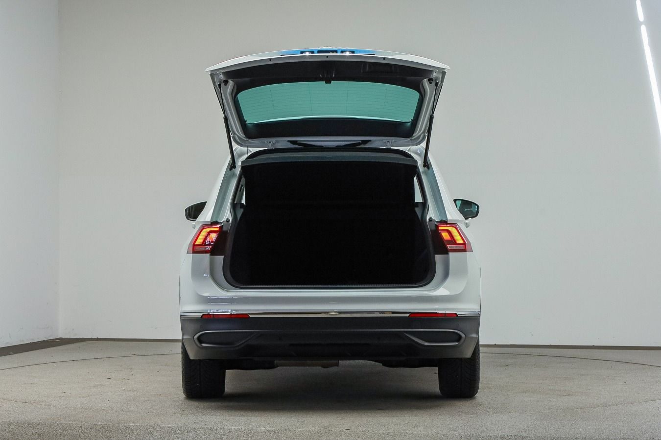 Volkswagen Tiguan - Bild 8