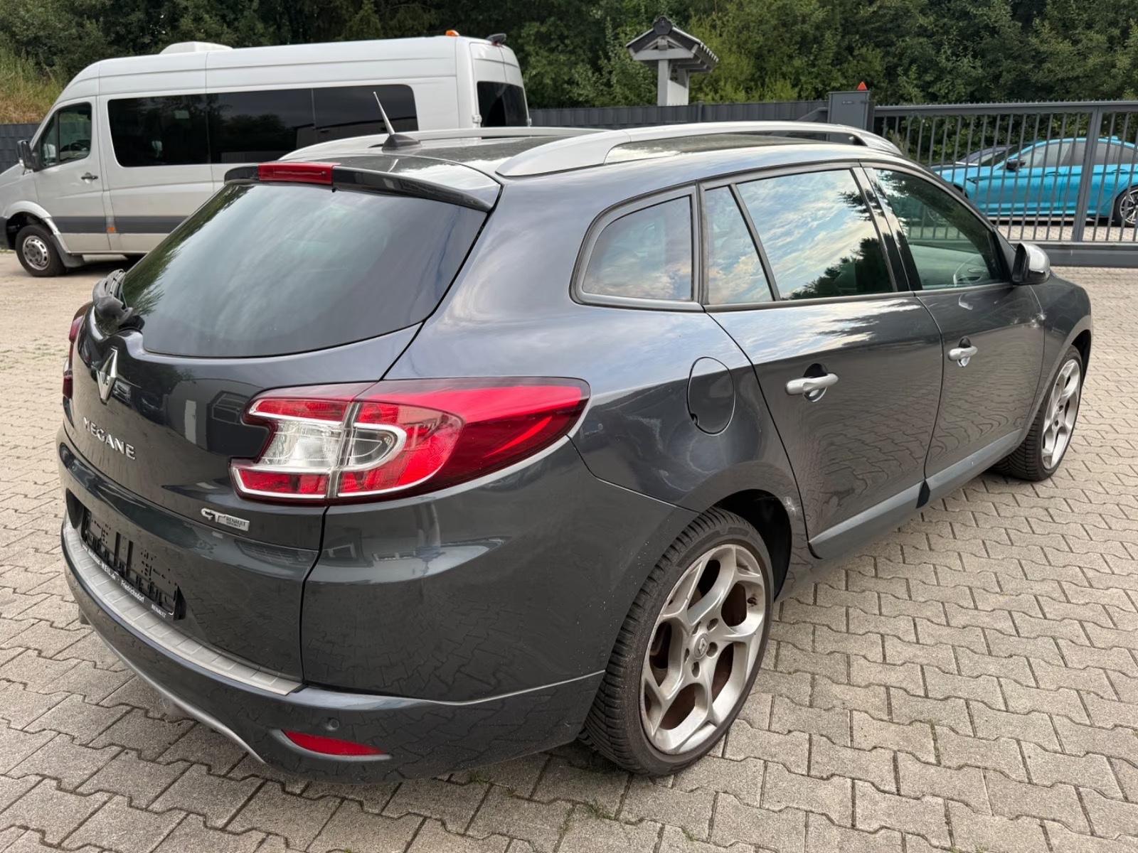 Renault Megane 2011 — photo 5