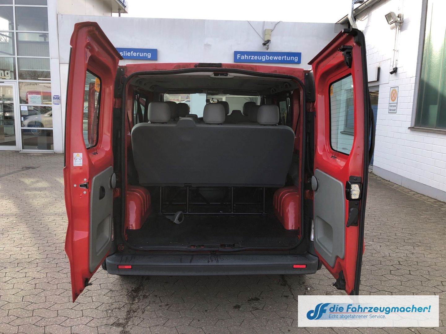 Fahrzeugabbildung Opel Vivaro 8050