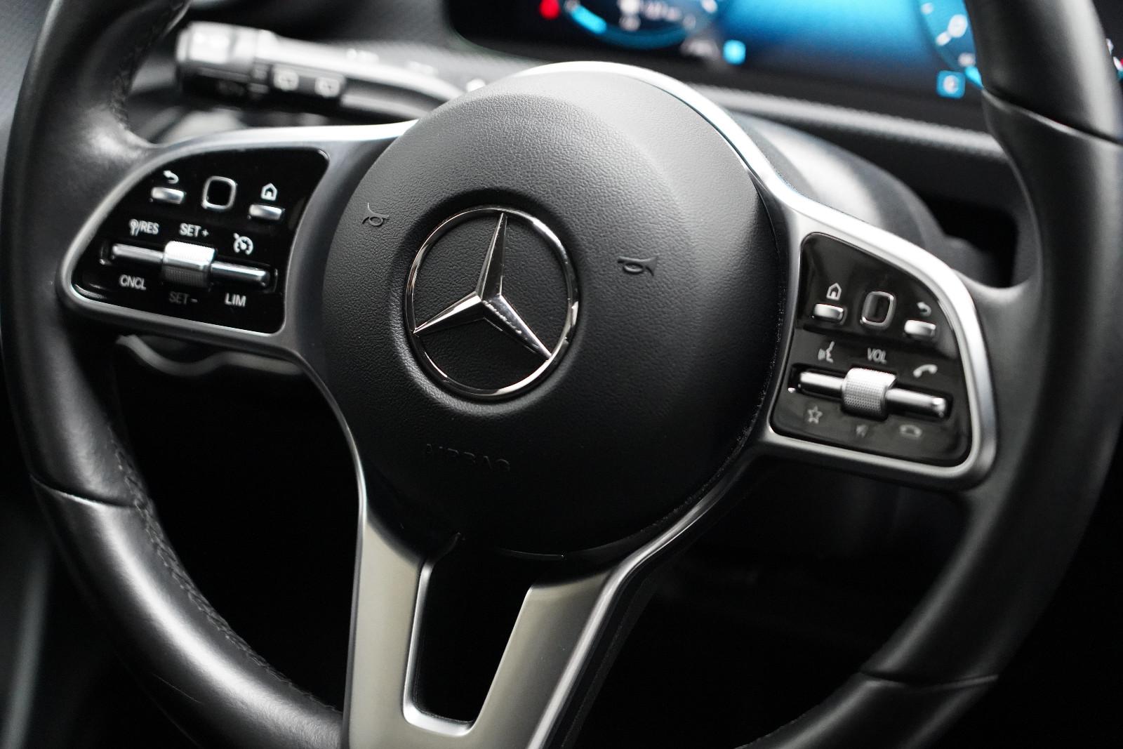 Mercedes-Benz A-Class Progressive Widescreen Kamera MBUX DAB, миниатюра 27