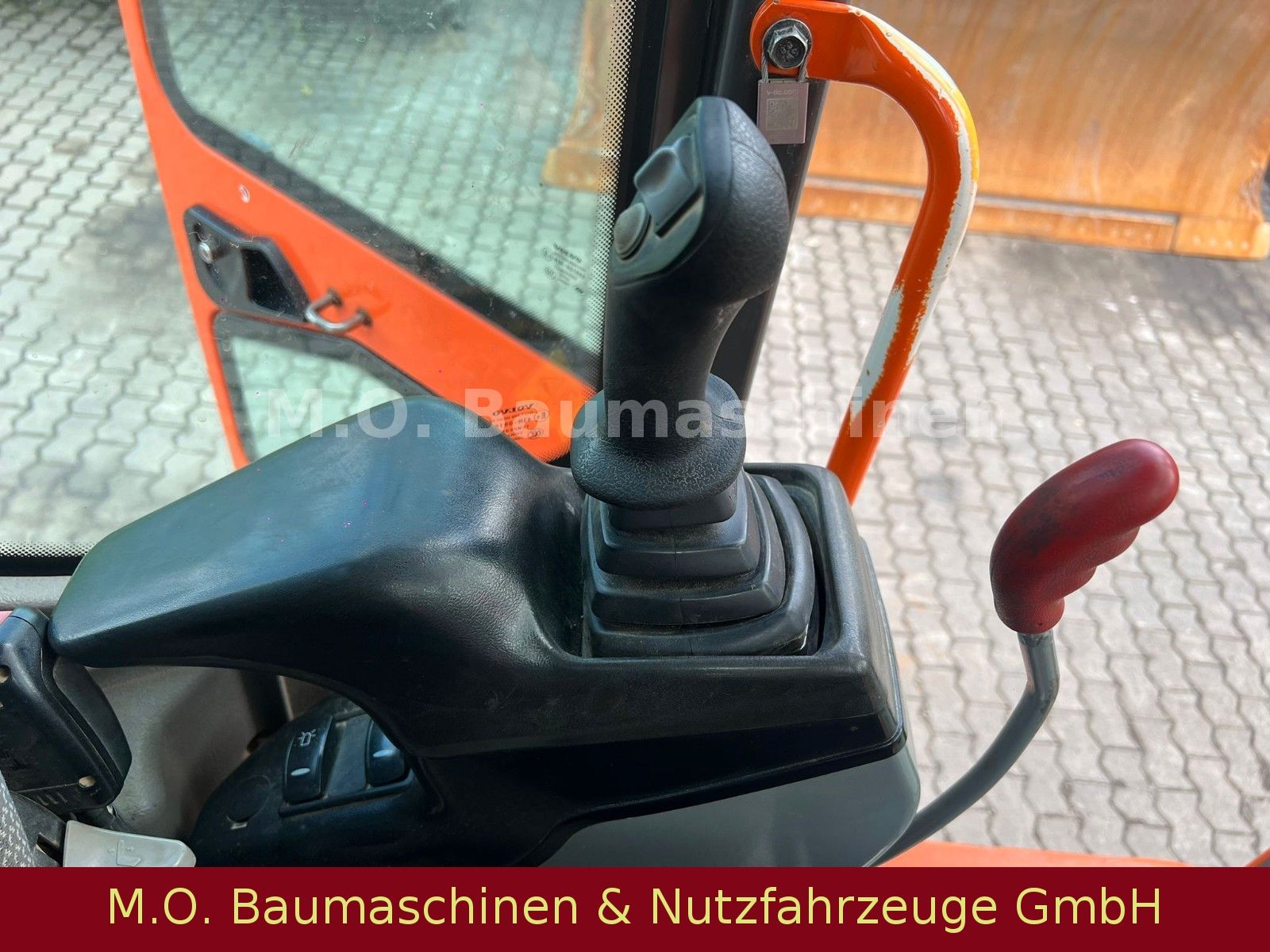 Fahrzeugabbildung Volvo ECR 88 D / SW / AC /