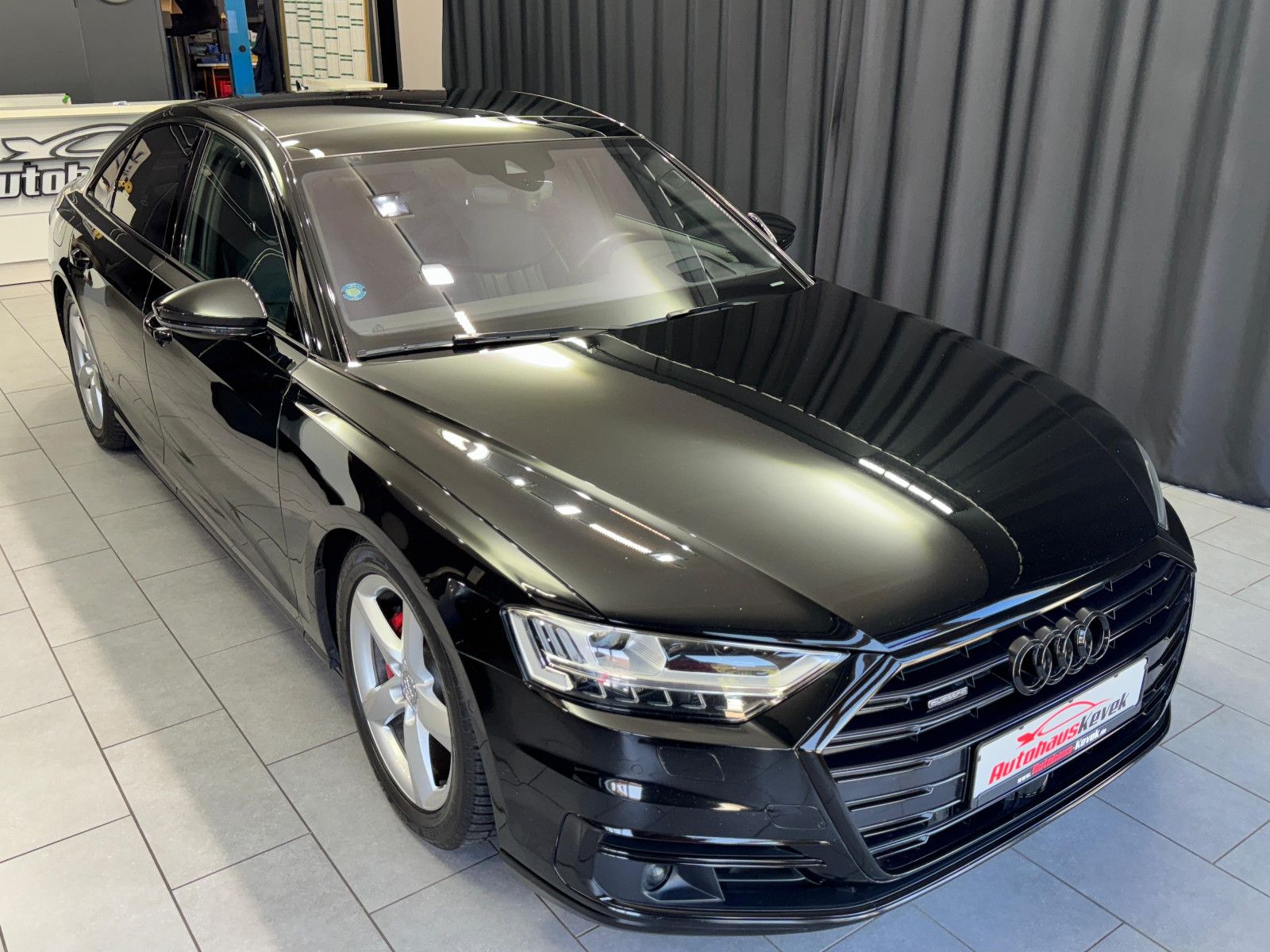 Fahrzeugabbildung Audi A8 50 TDI quattro|B&O|HUD|PANO|MATRIX