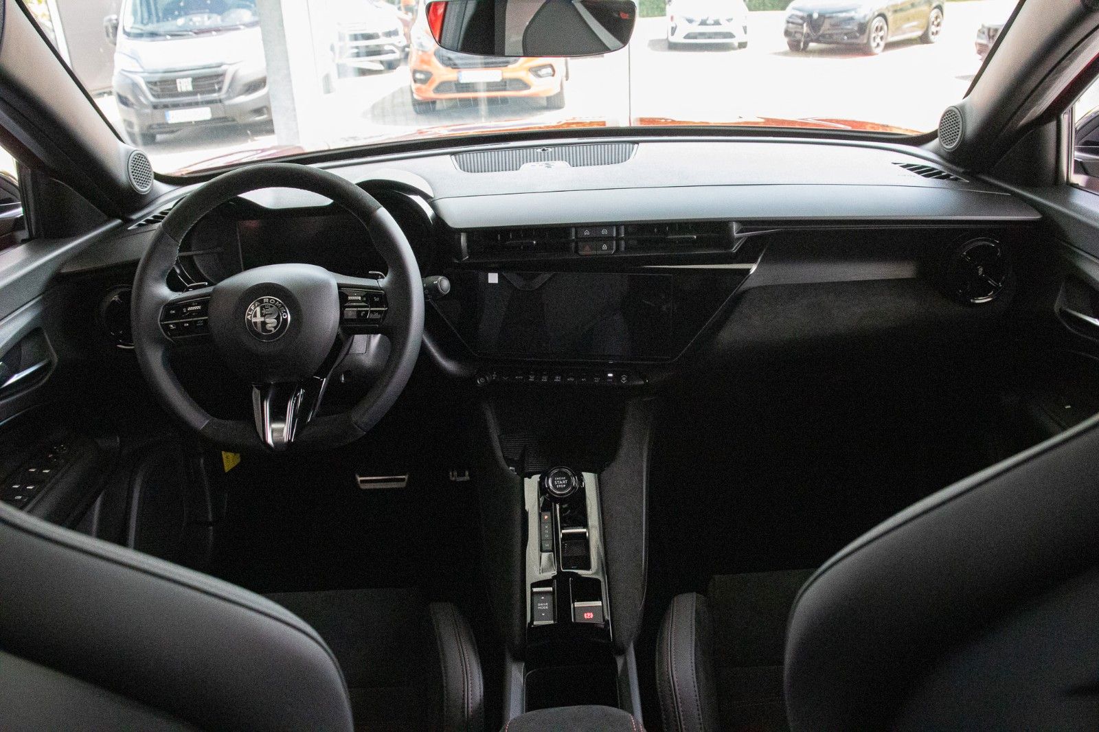 Fahrzeugabbildung Alfa Romeo Junior Ibrida 1.2 VGT 48V-Hybrid  Speciale