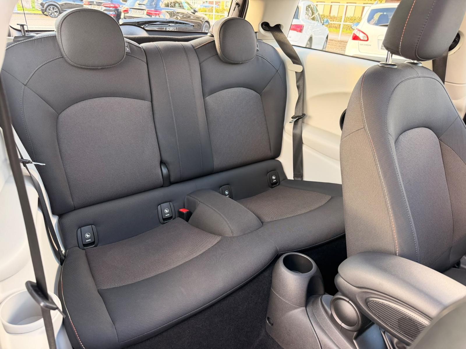 MINI Cooper 1.5 Aut. PANORAMADACH NAVI PDC