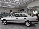 Mercedes-Benz C 200 W202, H-Zulassung, 2.Hand, el.SSD, AHK - gebrauchte Mercedes-Benz C 200 aus dem Jahr 1995