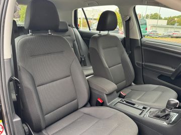 Volkswagen Golf - 5