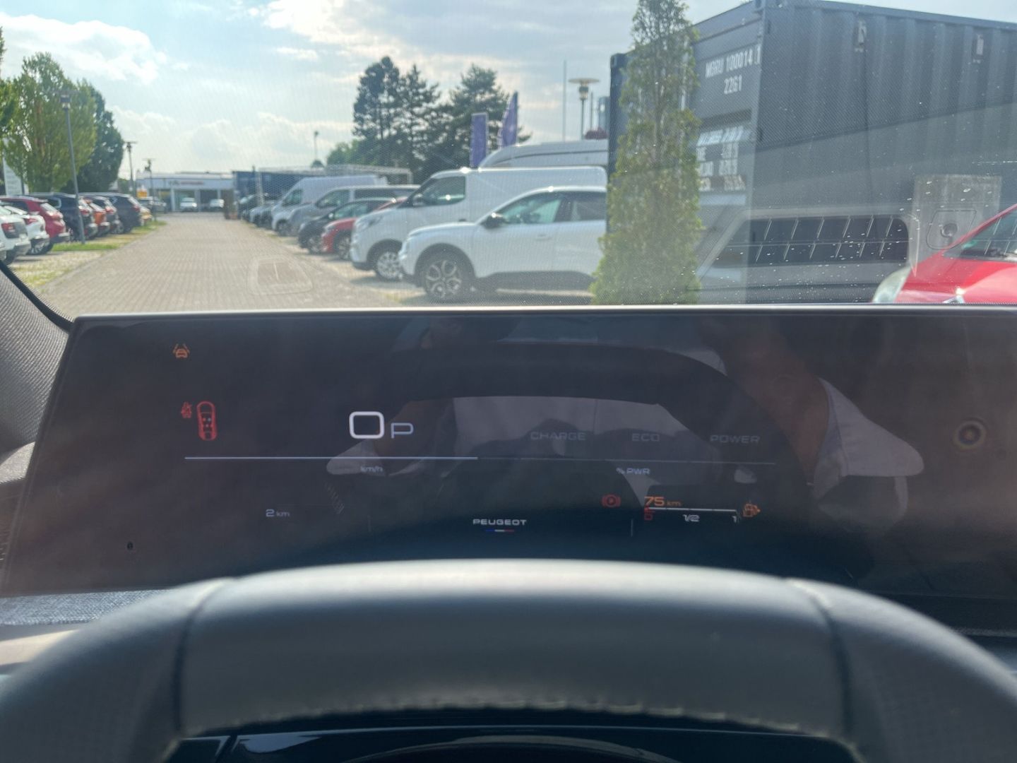 Fahrzeugabbildung Peugeot 3008 GT HYBRID 145 e-DSC6 Navi Memory Sitze ACC