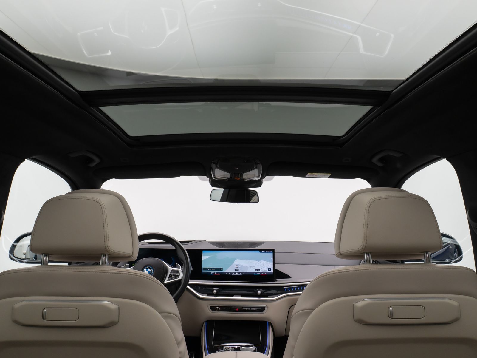 Fahrzeugabbildung BMW X5 xD50e M Sport Pro Pano SoftCL 360°HUD DAB H/K