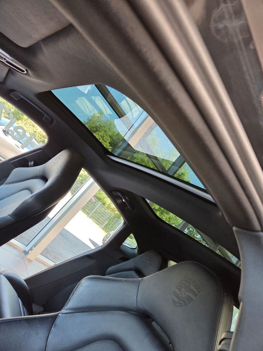 Fahrzeugabbildung Porsche Panamera 4 E-Hybrid Platinum Edition/VOLL