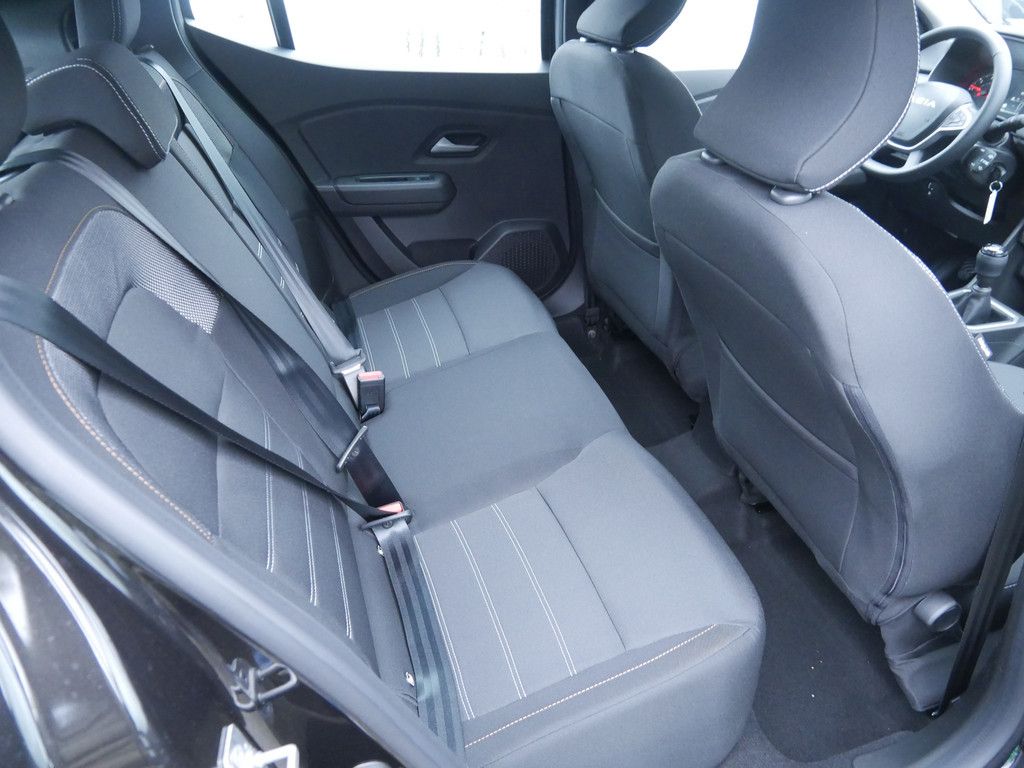 Fahrzeugabbildung Dacia Sandero Stepway Expression TCe 90