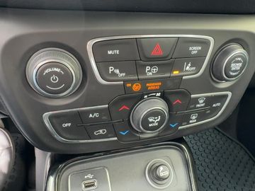 Jeep Compass Limited 1.4 MultiAir (140PS) KAMERA+NAVI