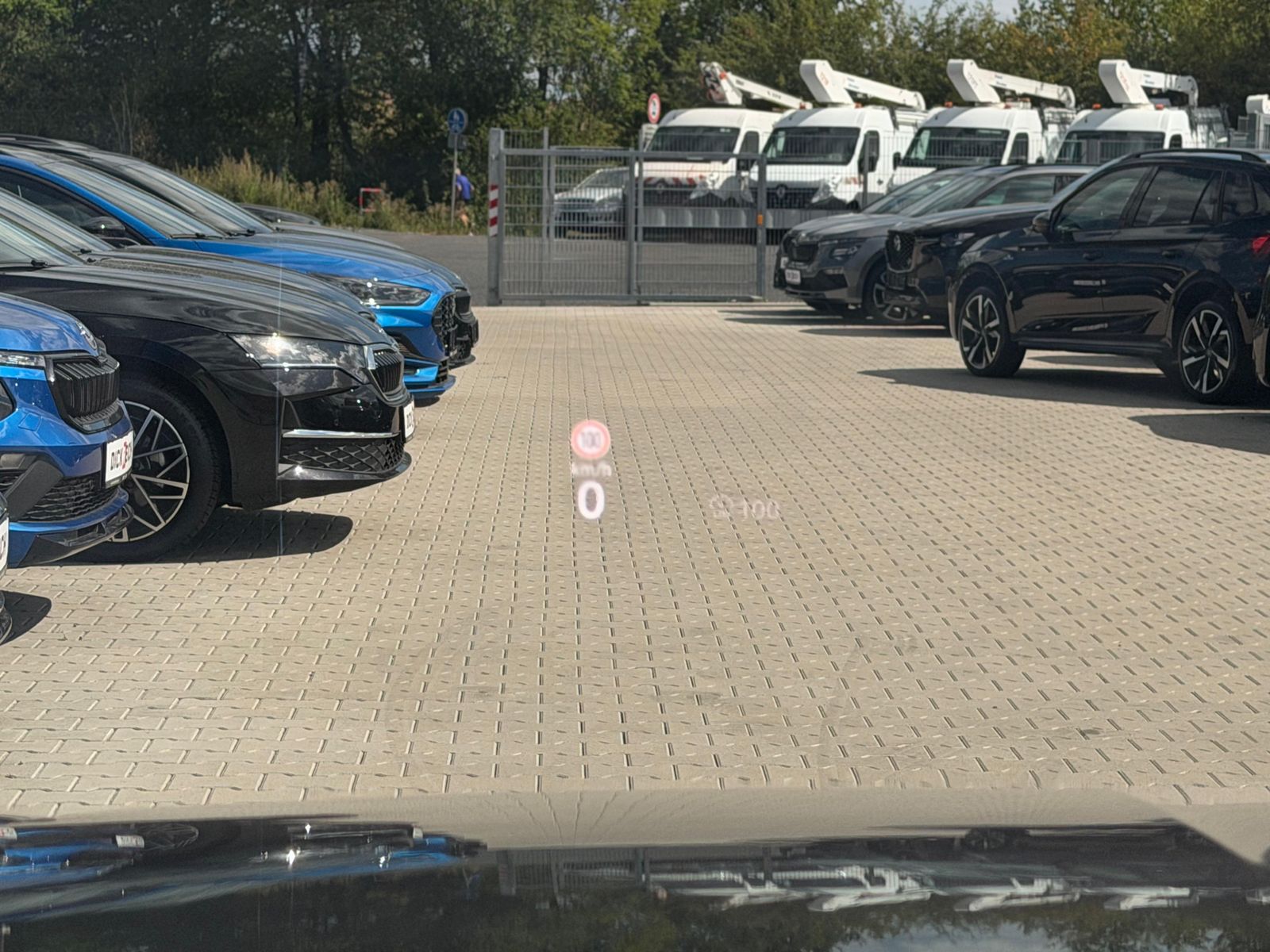 Illustration du véhicule SKODA Kodiaq 2.0 TDI 4x4 Selec PANO*AHK*MATRIX*StandH.