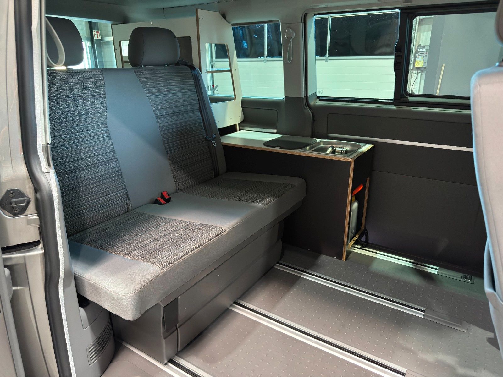 Volkswagen T6 California Multivan Beach Tour PDC AHK RADIO foto 17