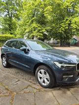 Volvo XC60 B4 Momentum 22 000 Keine Kratzer