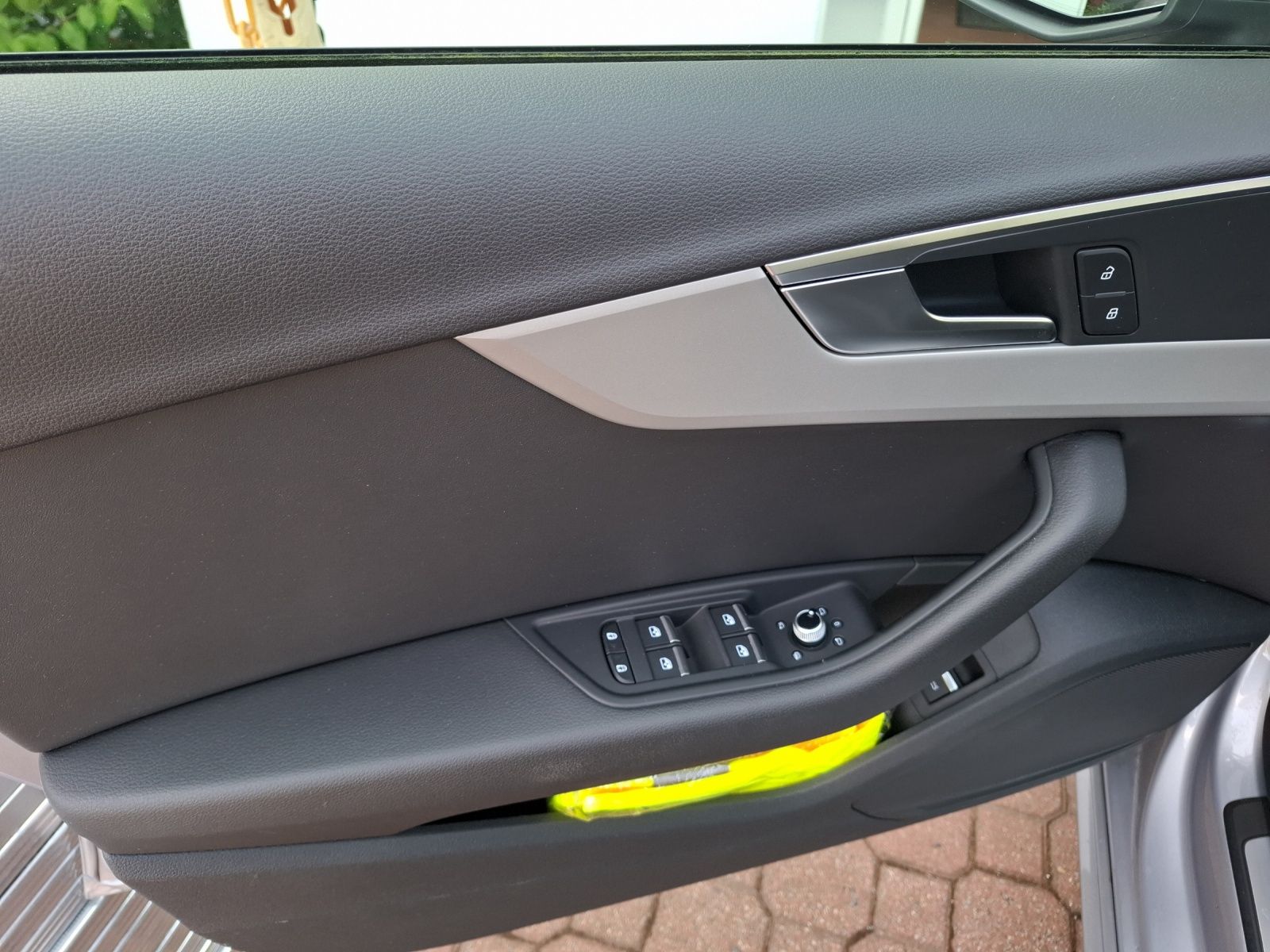 Fahrzeugabbildung Audi A4 Avant 40 TFSI advanced quattro S-tronic Navi