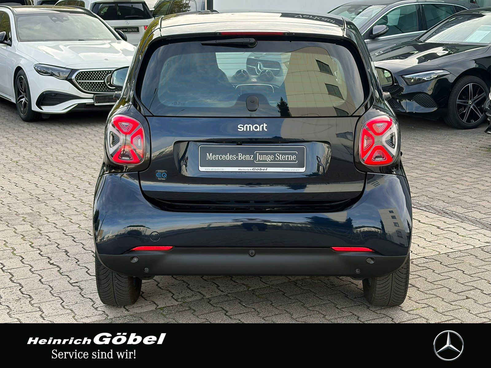 Fahrzeugabbildung Smart EQ PASSION*WINTER-PAKET*GJR*KAMERA*22KW*LED