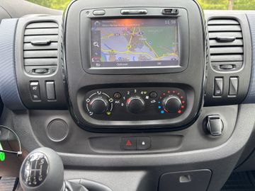 Opel Vivaro - 9