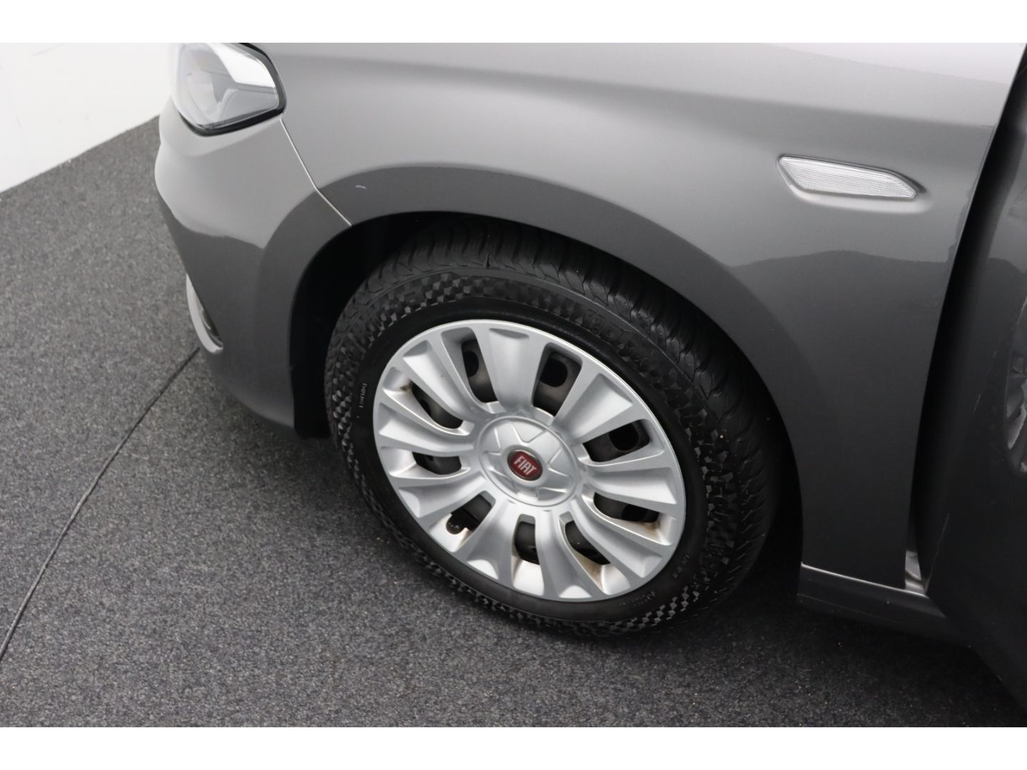Fahrzeugabbildung Fiat Tipo 1.4 Easy Sitzheizung Navi Klimaanlage