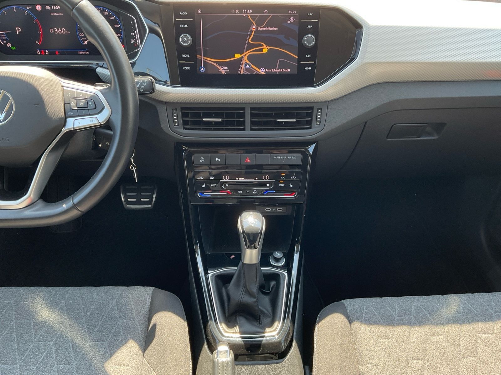 Volkswagen T-Cross - Bild 11