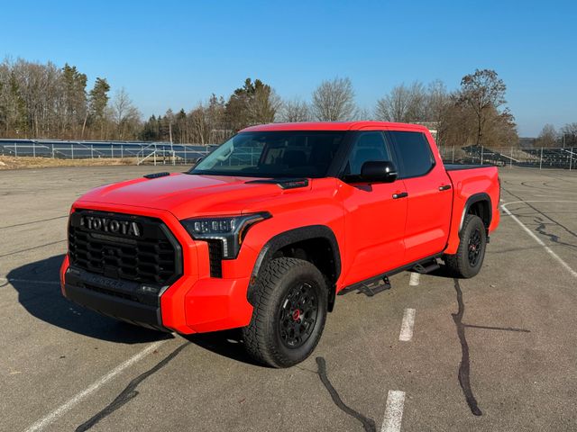 Toyota Tundra TRD PRO 5.5 Bed Cover