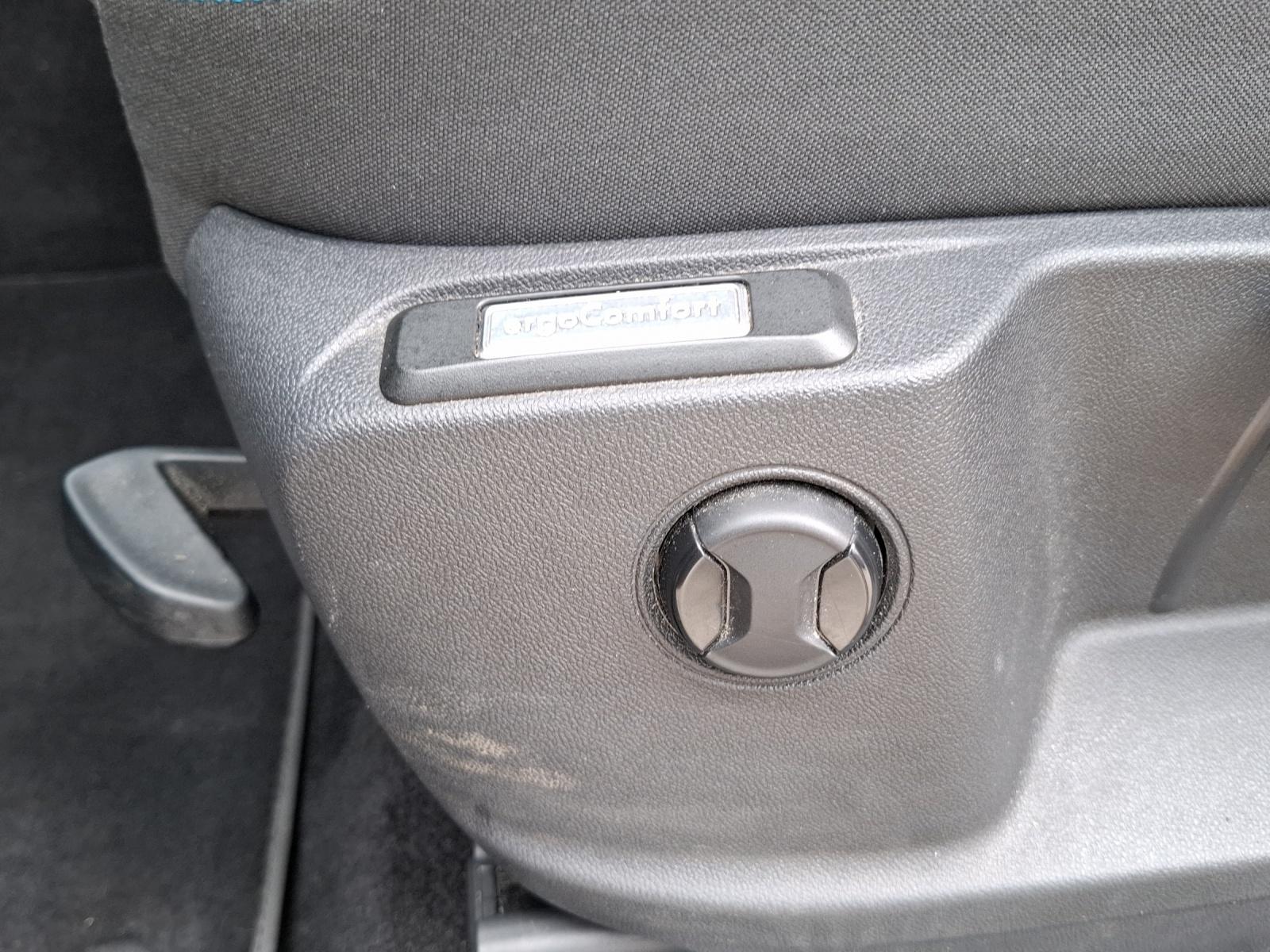 Volkswagen Caddy Maxi TSI Move DSG 7-Si LED Navi AID Pano A