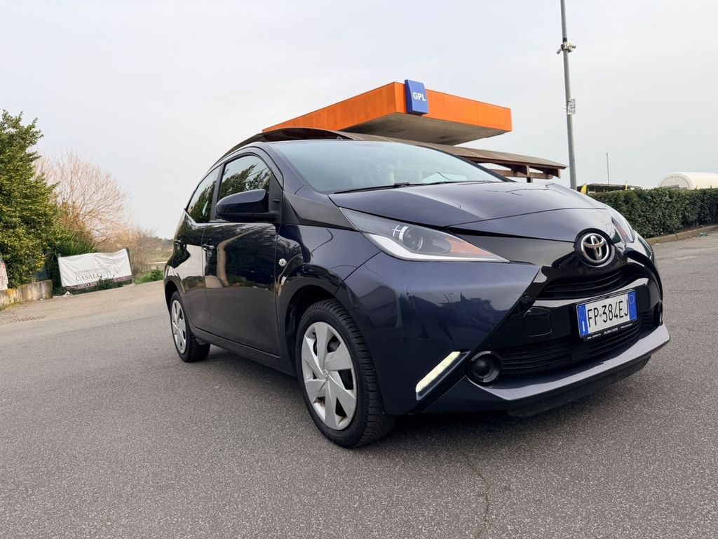 Image of Toyota Aygo (X)