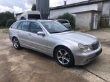 Mercedes-Benz C 220 CDI T AVANTGARDE - Mercedes-Benz C 220 aus 2001