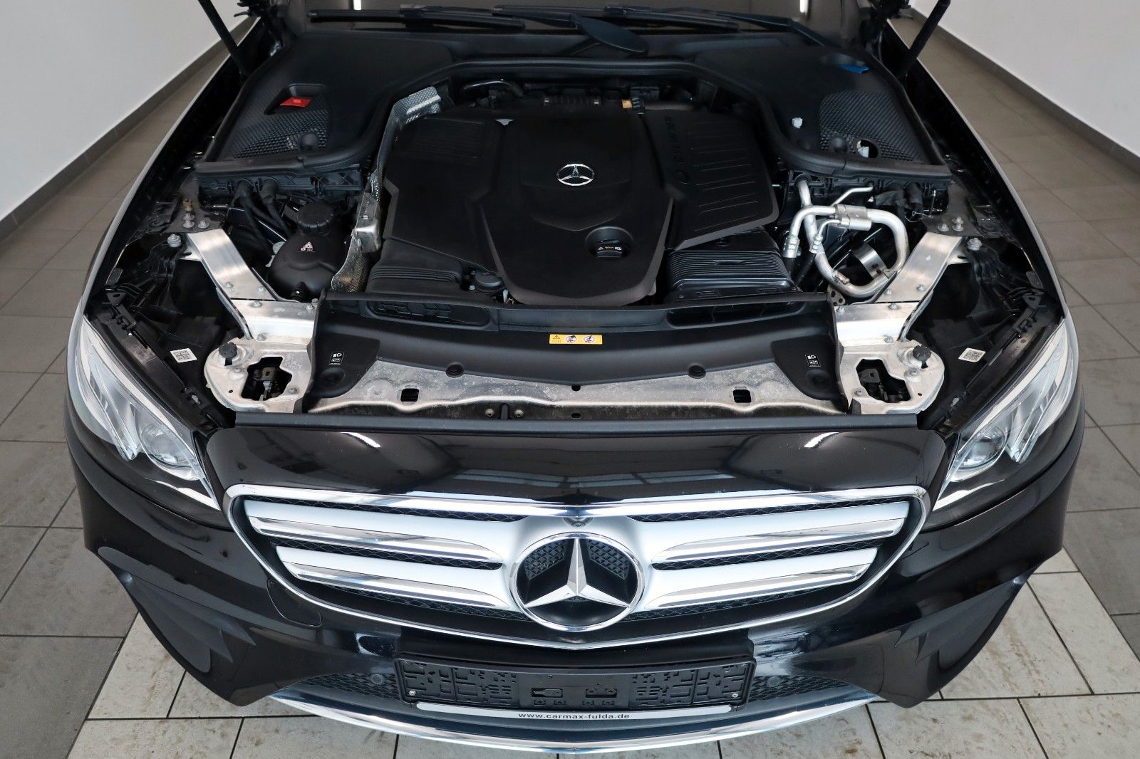 Fahrzeugabbildung Mercedes-Benz E 400d T 4M AMG Line TLeder,Navi,LED,SD,el. AHK