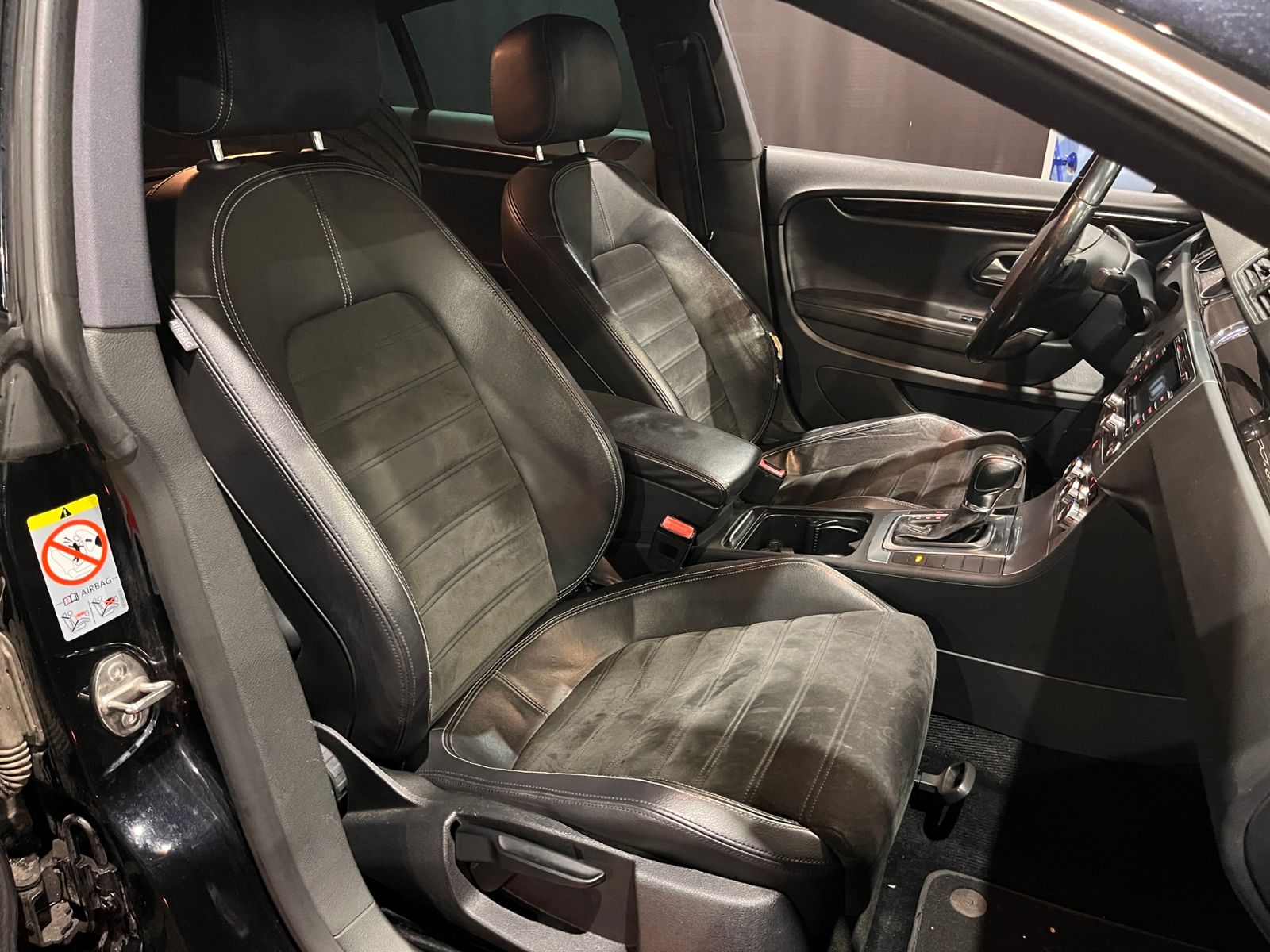 Fahrzeugabbildung Volkswagen CC Passat KLIMA XEN NAV SHZ PDC 18"