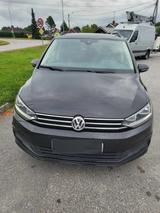 Volkswagen Touran 1.6 TDI SCR DSG Businessline - Volkswagen Touran: Business