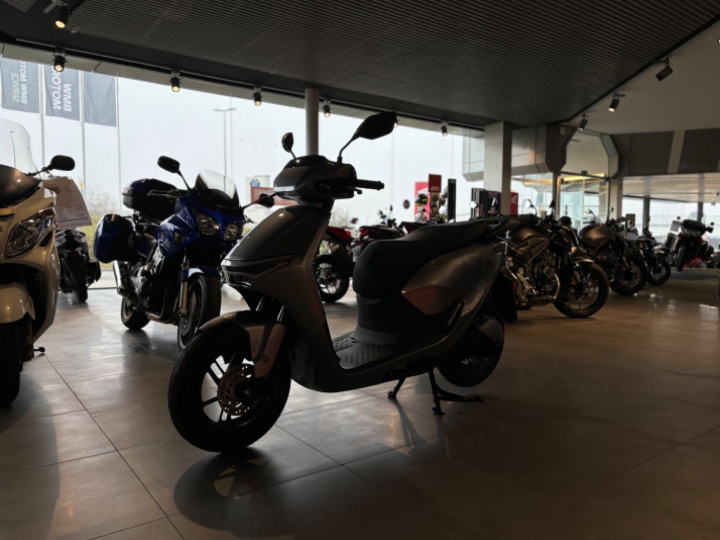 Fahrzeugabbildung Honda CUV e Connected 2025, sofort, Elektro Roller,