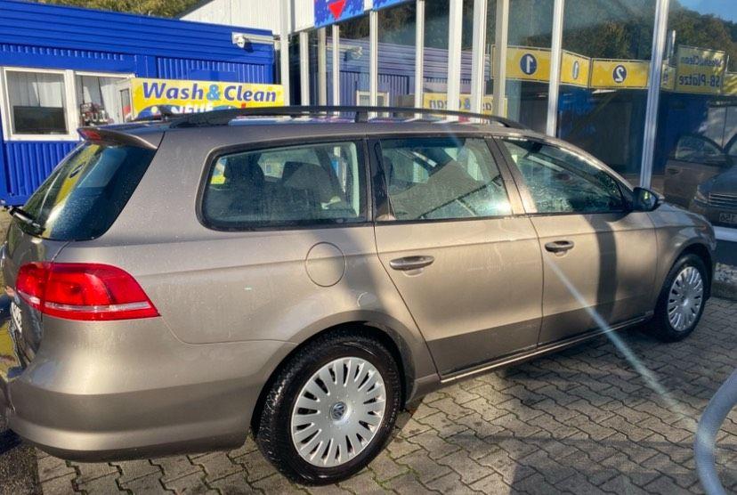Volkswagen Passat 2011 — engine 122 HP (90kW)