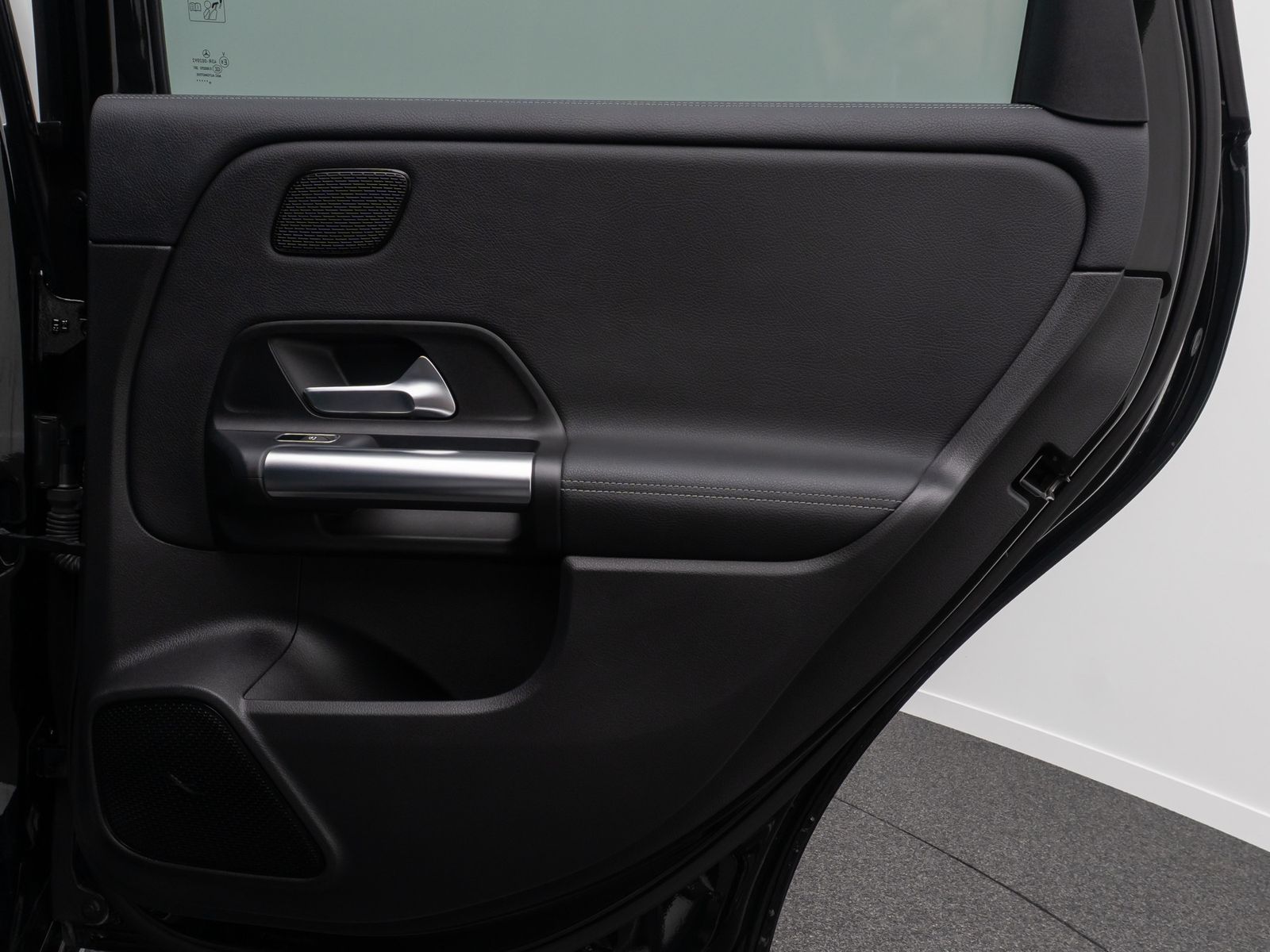 Fahrzeugabbildung Mercedes-Benz B 180 Kamera SoundSys LED Navi Tempomat Komfort