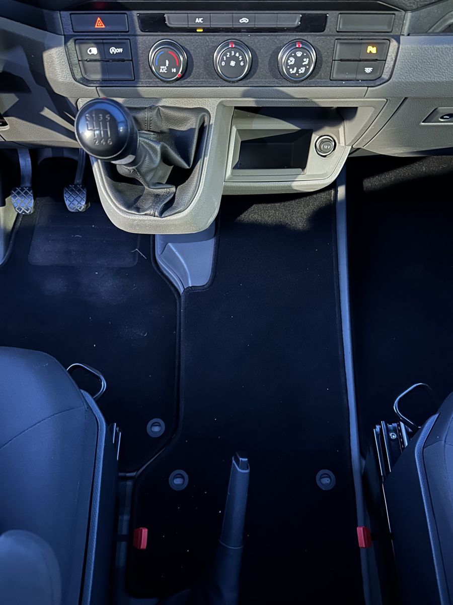 Fahrzeugabbildung Volkswagen Crafter 2.0 TDI Lang Hochdach CAMPER+KAM+AHK+2Hd