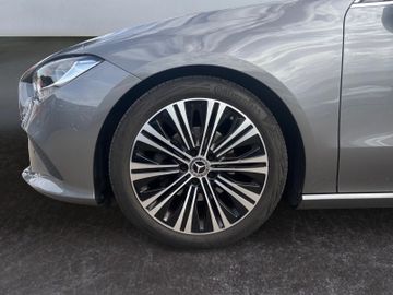 Mercedes CLA 180 Shooting Brake - 9