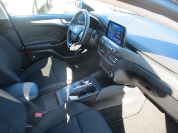 Ford Focus Turnier Titanium X LED + BLIS + NAVI +Wint