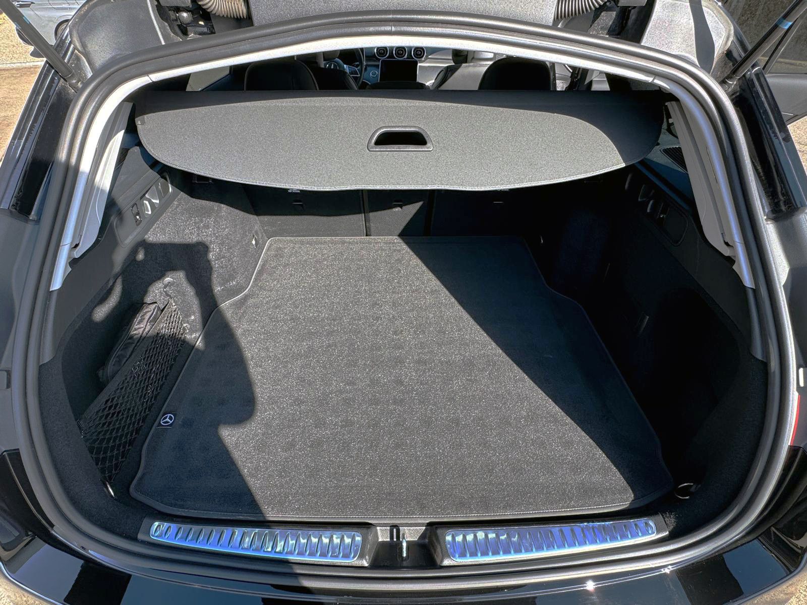 Fahrzeugabbildung Mercedes-Benz C200d T-Modell Avantgarde ACC KAM AHK SHZ LED