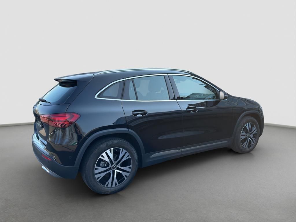 Fahrzeugabbildung Mercedes-Benz GLA 200 d LED*ParkAss*SpurH*el.Heck*PDC*RFK*AHK