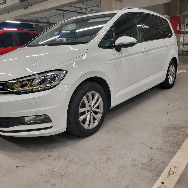 Image of Volkswagen Touran