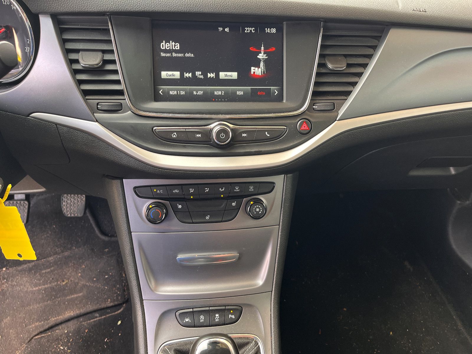 Fahrzeugabbildung Opel Astra K Sports Tourer Edition Seitenschaden