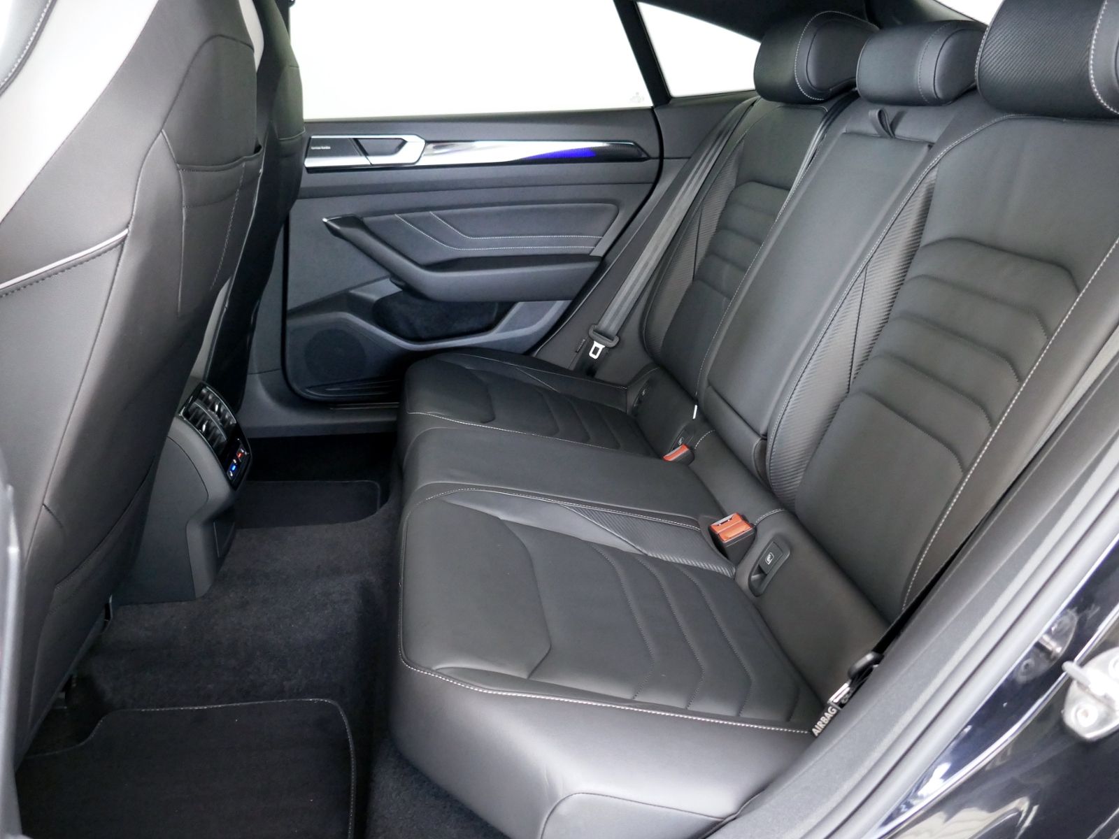 Volkswagen Arteon R-Line 2.0 TDI 4MOTION DSG LED AHK foto 11