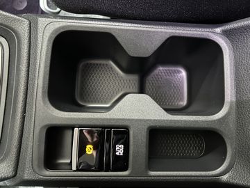 Ford Grand Tourneo Connect PHEV Titanium