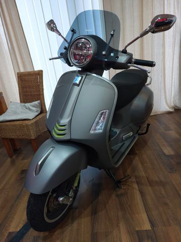 Vespa GTS 125 TEC  Navi