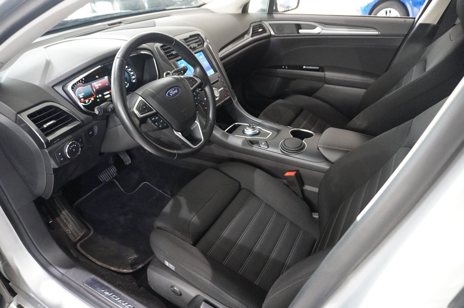 Fahrzeugabbildung Ford Mondeo Turnier 2.0D TITANIUM NAVI/LED/KAMERA/AHK
