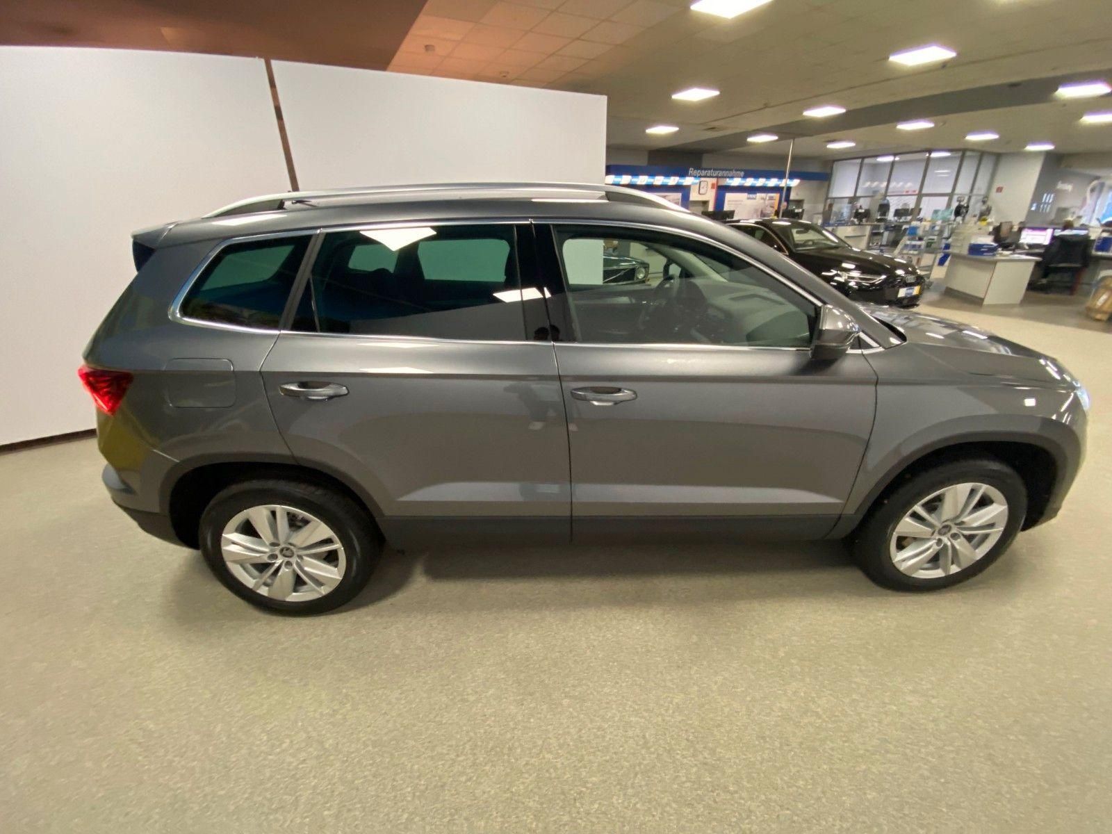 Fahrzeugabbildung SKODA Karoq 1.5 TSI DSG Selection+ACC+2030 Garantie+BC