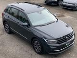 Volkswagen Tiguan 2.0 TDI DSG LIFE AHK APP LED - VW Tiguan Gebrauchtwagen in Aachen